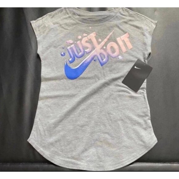 NWT Nike Leggings & Tee Set Girls Size 6 - Picture 2 of 3